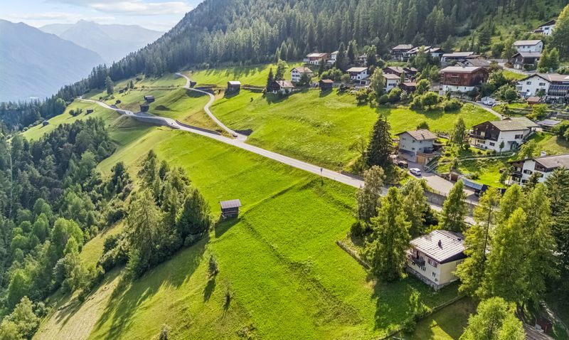 3’520 m² Entwicklungsgrundstück mit Projektstudie in Davos Wiesen - 3