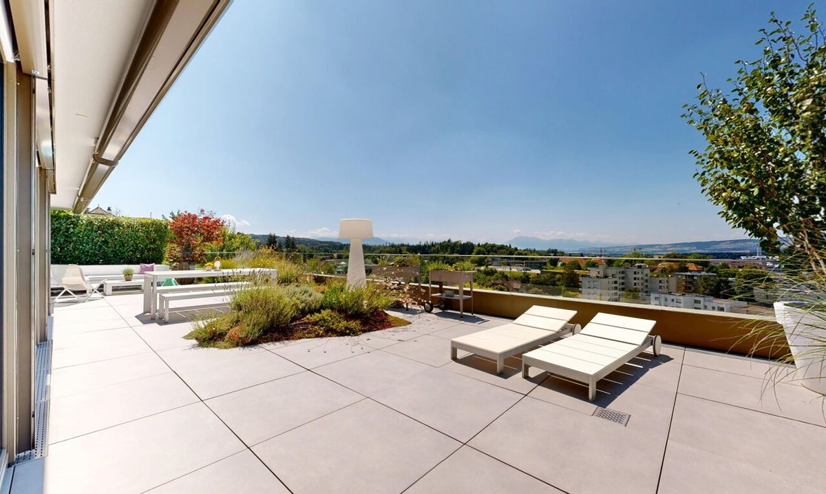 Exklusive Terrassenwohnung mit 104 m² Terrasse und Alpenblick - 0