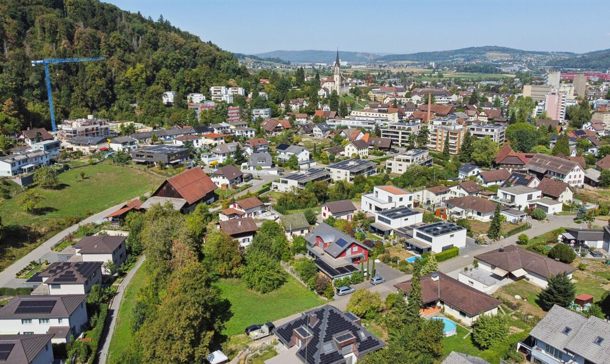 Grosszügiges Grundstück für Ihren Wohntraum in Villmergen - 3