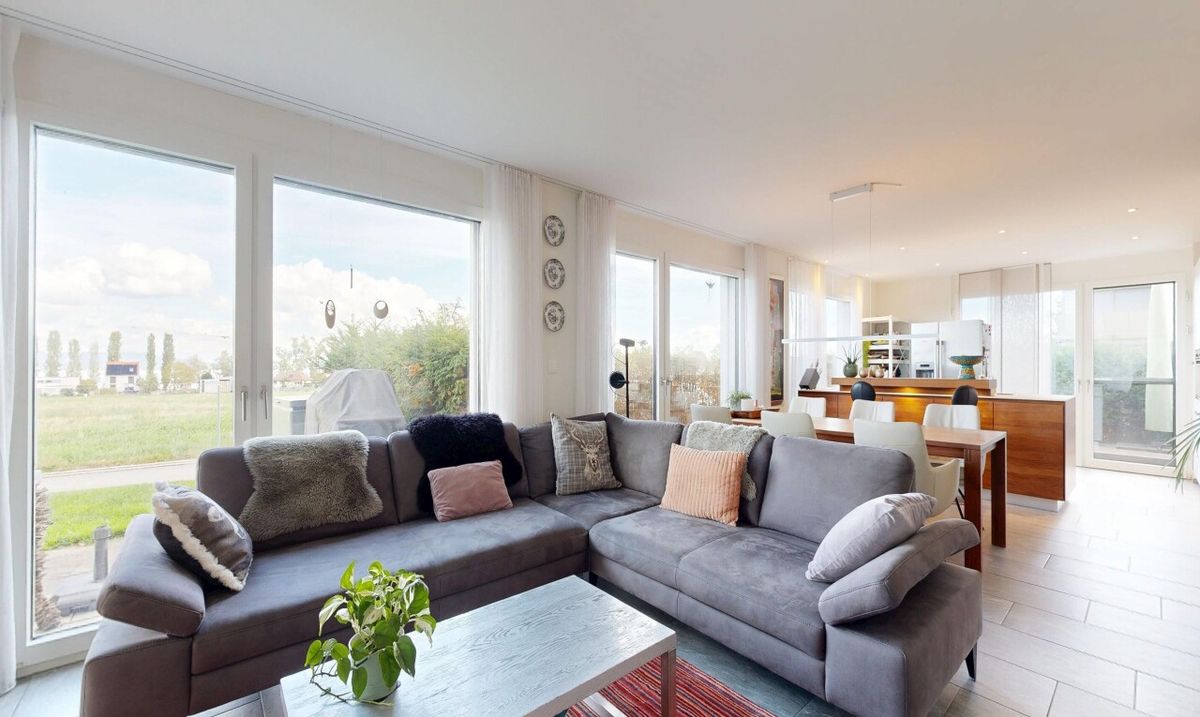 Exklusive 4.5-Zimmer-Gartenwohnung mit Seesicht und Top Ausstattung - 1