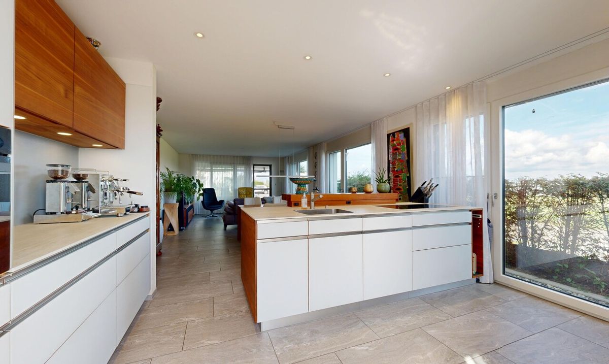 Exklusive 4.5-Zimmer-Gartenwohnung mit Seesicht und Top Ausstattung - 4