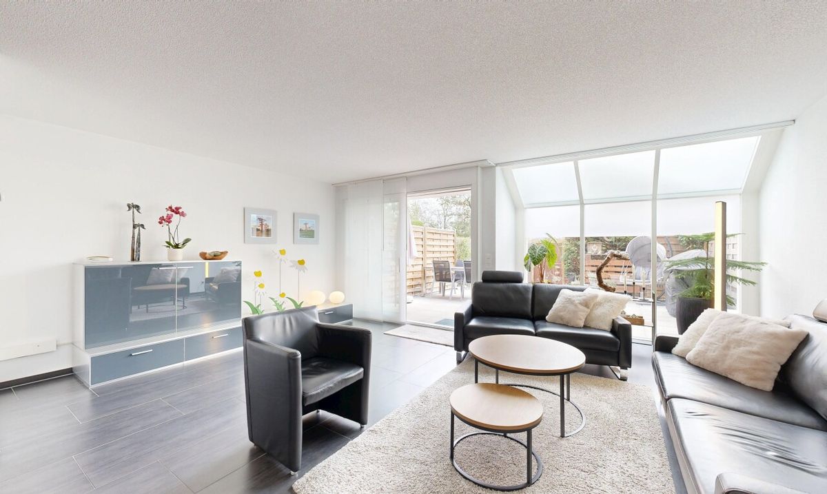 Grosszügiges 5.5 Zimmer-Reihenhaus mit viel Platz in Birrhard - 2