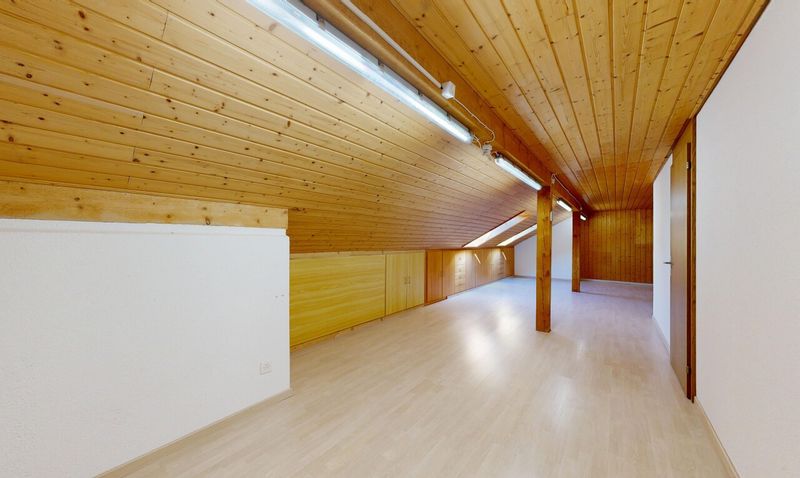 Stilvolle 4.5-Zimmer-Wohnung mit Ausbaupotenzial - 12