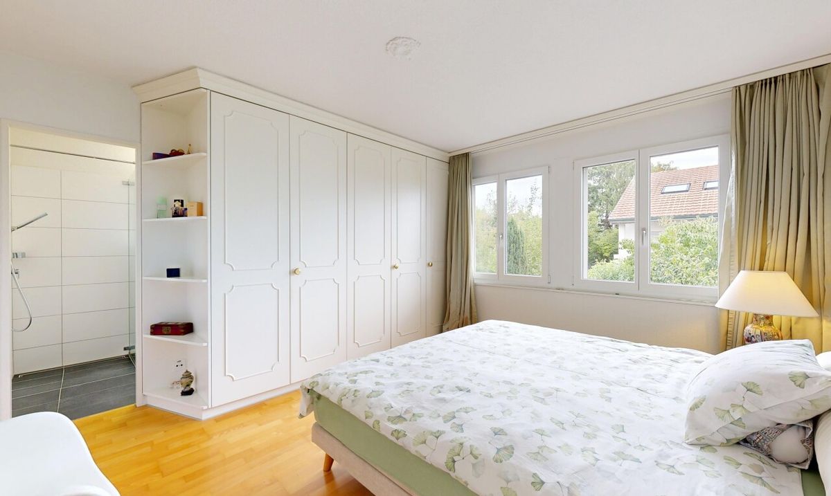 Gepflegtes 5-Zimmer-Reihenmittelhaus mit Garten und einer Doppelgarage - 8