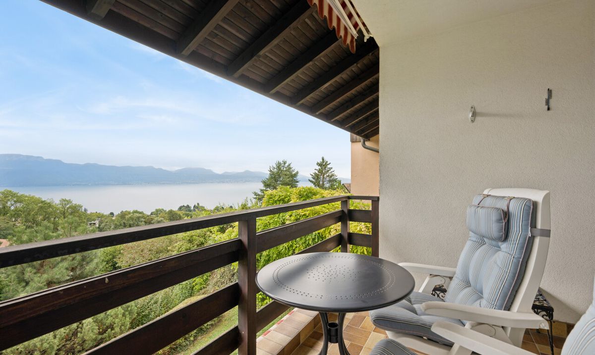 Einfamilienhaus in Belmont-sur-Lausanne – Seeblick und Südosteausricht - 1