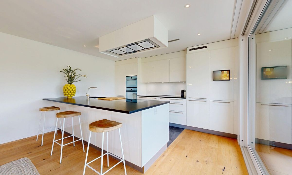 Moderne 4.5-Zimmerwohnung mit hochwertigem Ausbau - 1