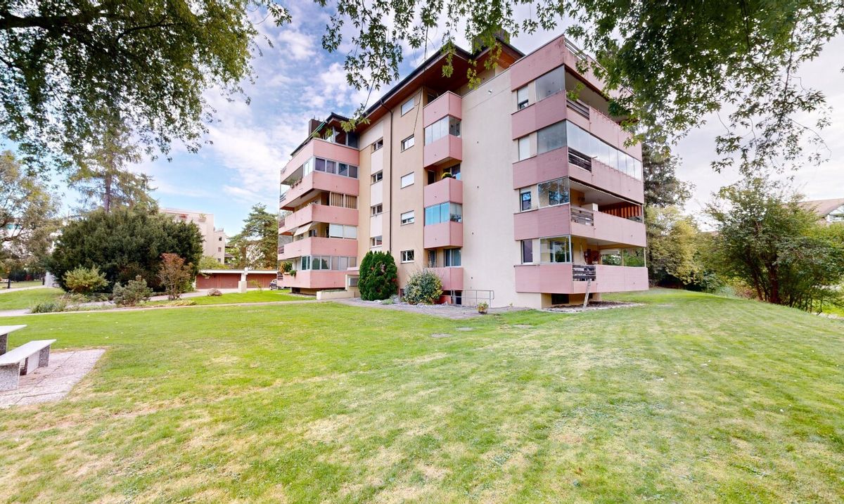4.5-Zimmer-Wohnung mit Aussicht ins Grüne - 0
