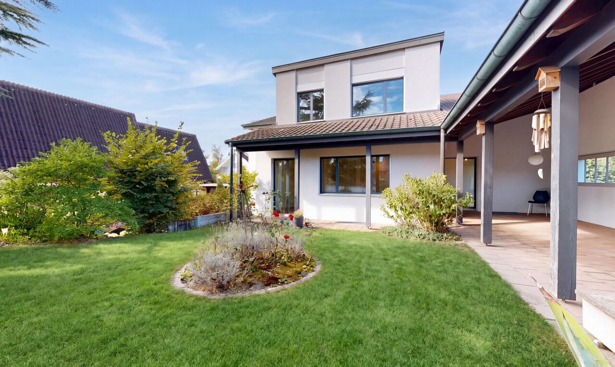 Modernisiertes 5½-Zimmer-Haus mit Erdsonde und grossem Garten - 0
