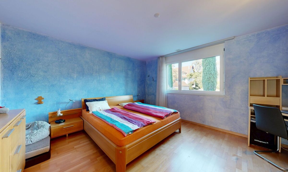 4.5-Zimmerwohnung mit Garten, Terrassen und viel Privatsphäre - 3
