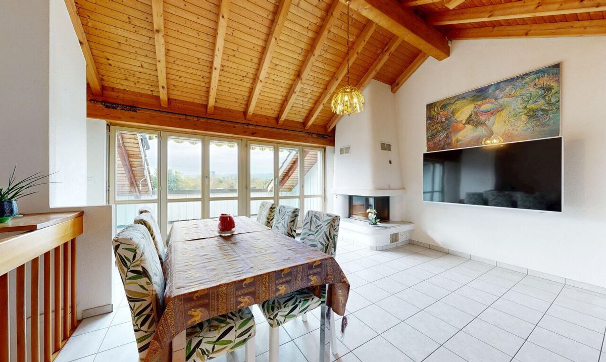 4-Zimmer-Duplexwohnung mit Terrasse und Cheminée - 0