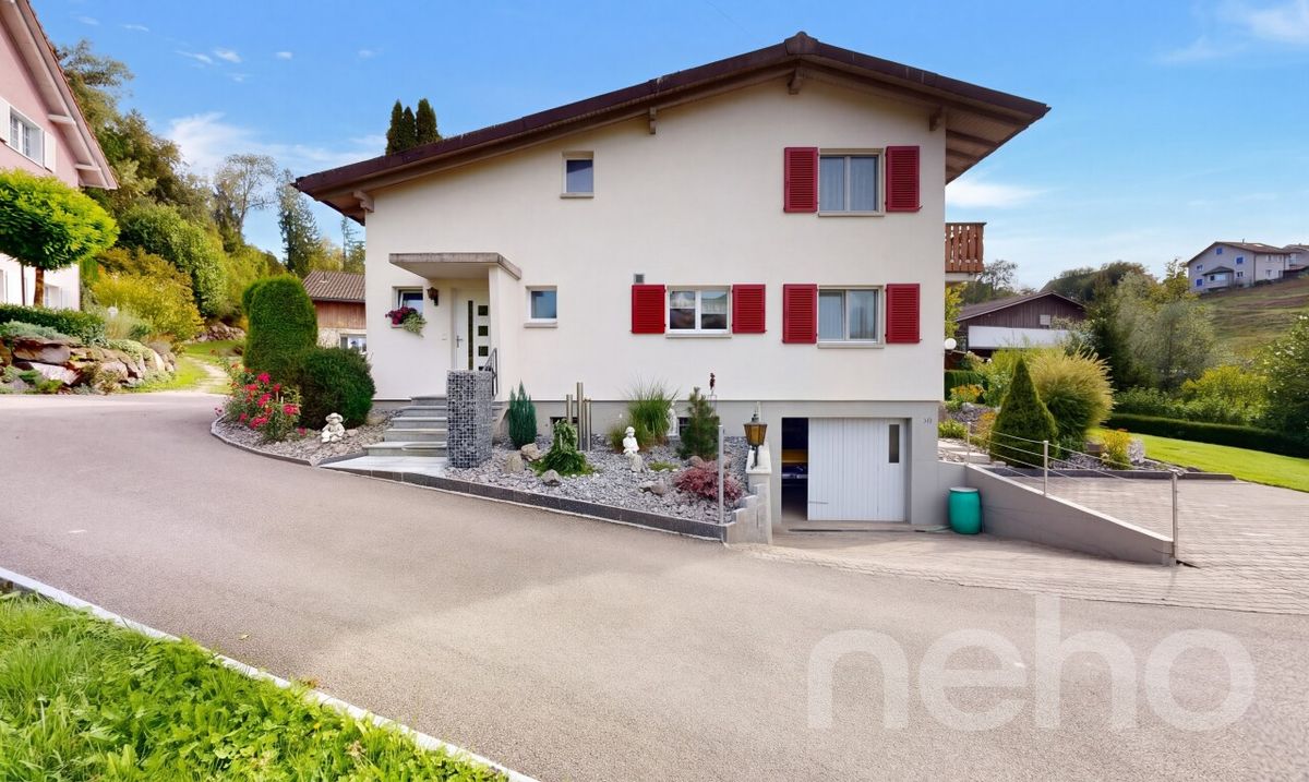 Ruhe, Raum und Natur - 5.5-Zimmer-Haus am Ende der Sackgasse - 0