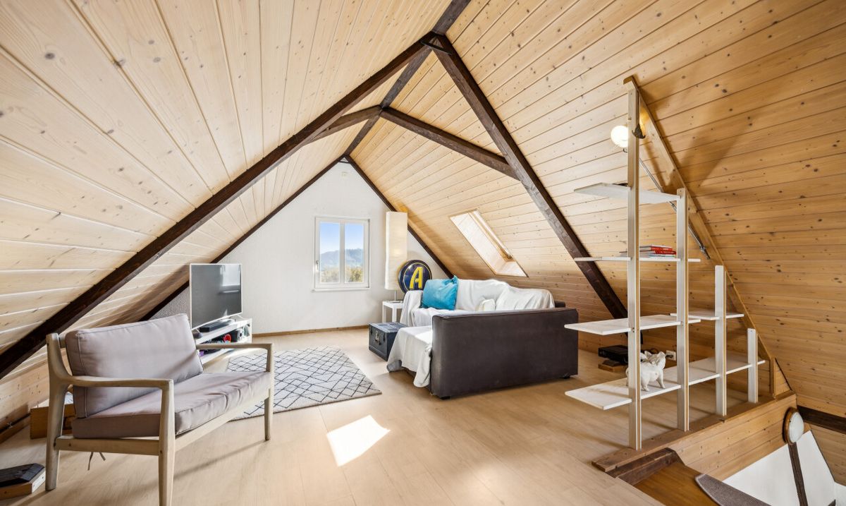 Wohnhaus mit viel Raum und Möglichkeiten - zus. Bauland optional - 0