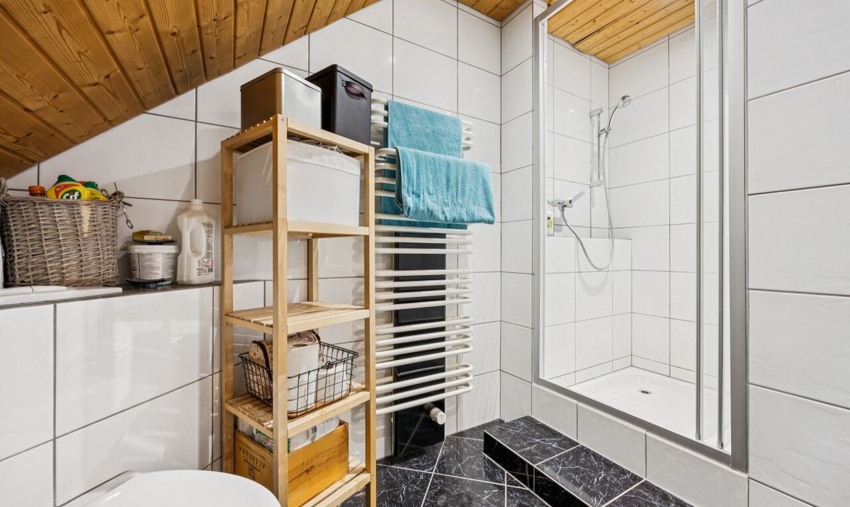 Wohnhaus mit viel Raum und Möglichkeiten - zus. Bauland optional - 6