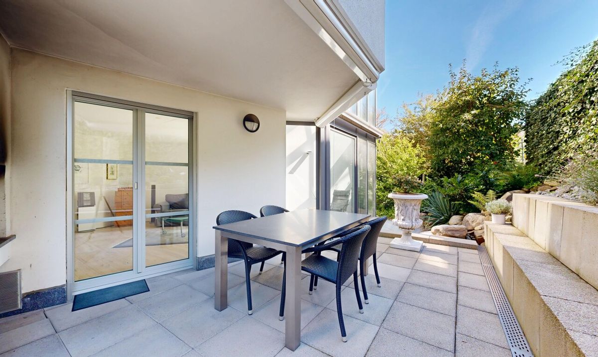 Attraktive 5.5-Zimmer-Triplex-Wohnung mit privatem Garten - 0