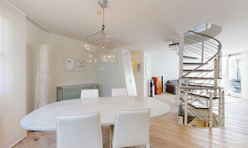 Attraktive 5.5-Zimmer-Triplex-Wohnung mit privatem Garten - 4