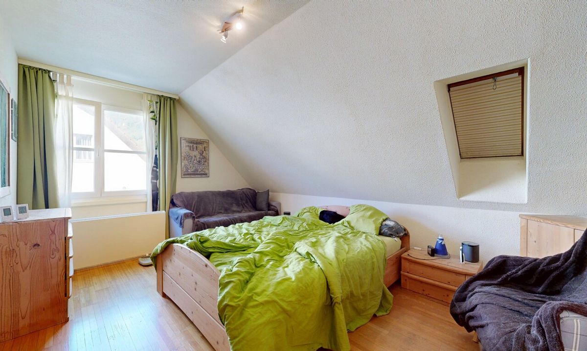 Sonniges 5.5-Zimmer-Doppeleinfamilienhaus im Grünen - 4