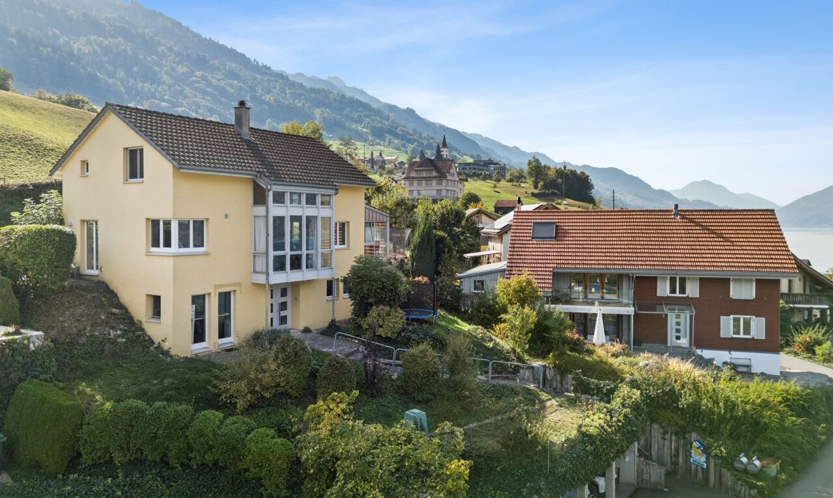 6.5-Zimmer-Einfamilienhaus mit Einliegerstudio und Seesicht - 2