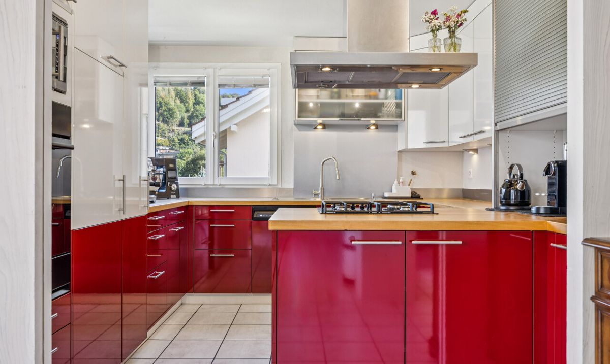 6.5-Zimmer-Einfamilienhaus mit Einliegerstudio und Seesicht - 1