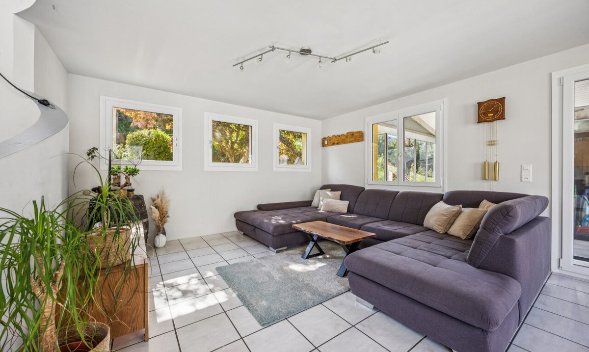 6.5-Zimmer-Einfamilienhaus mit Einliegerstudio und Seesicht - 3