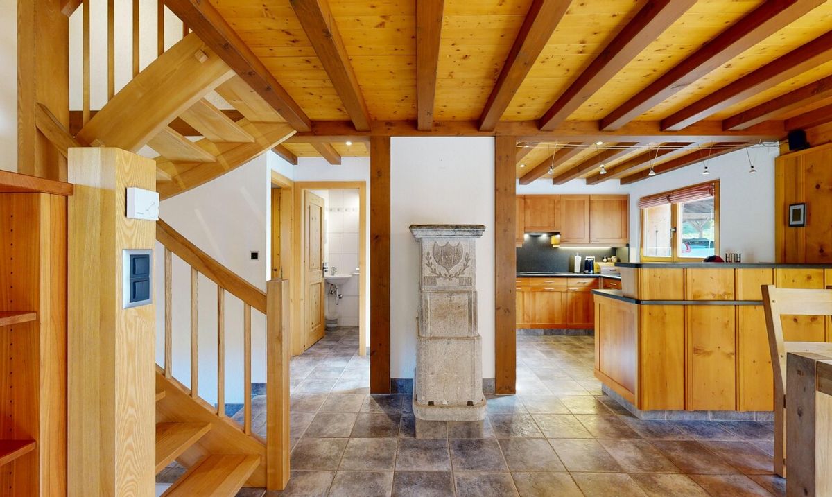 Chalet in à Lourtier - 1
