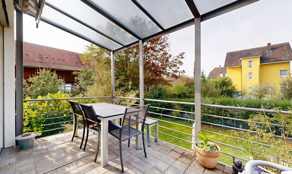 Grosszügige und einzigartige Wohnung an ruhiger Lage - 0