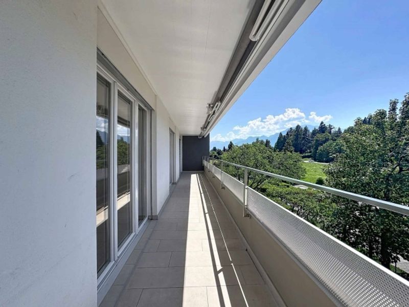 Helle 3,5 Zimmer mit je je 77,5 m² + großer Balkon 17,5 m² - 1