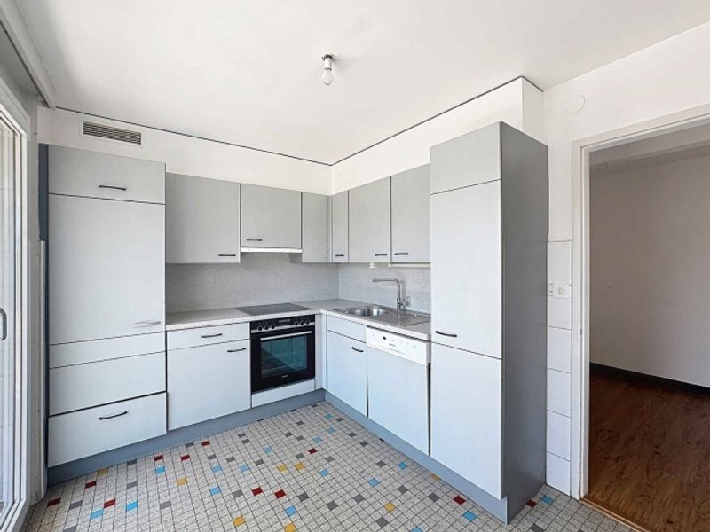 Helle 3,5 Zimmer mit je je 77,5 m² + großer Balkon 17,5 m² - 6