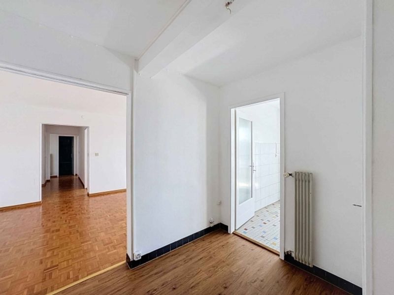 Helle 3,5 Zimmer mit je je 77,5 m² + großer Balkon 17,5 m² - 7