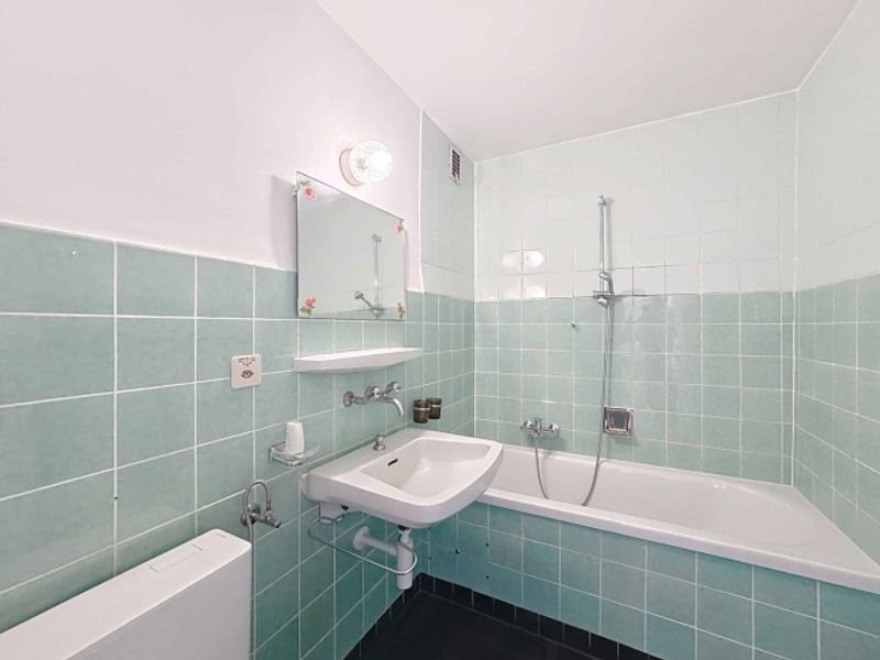 Helle 3,5 Zimmer mit je je 77,5 m² + großer Balkon 17,5 m² - 10