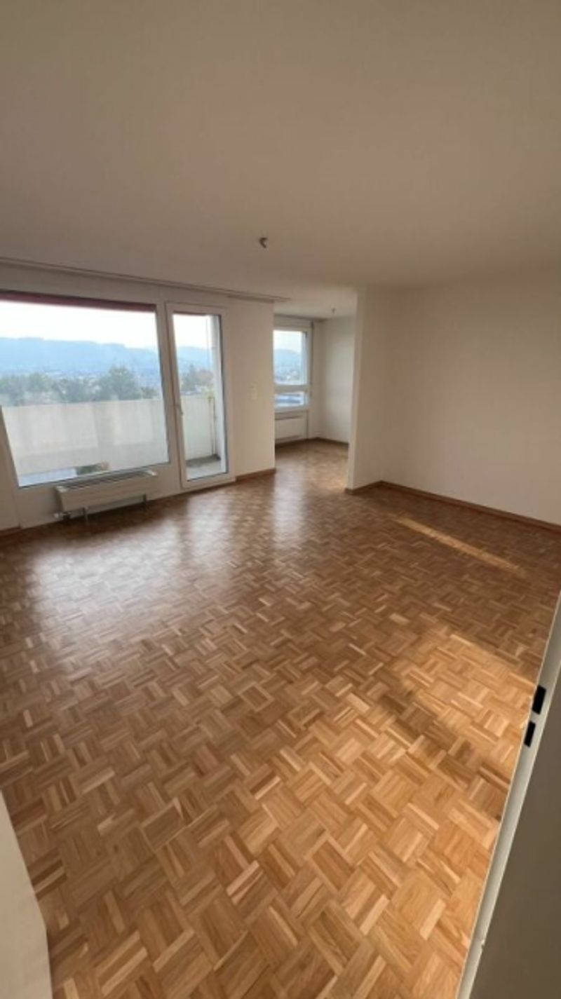 schöne helle 2 1/2 Zimmer Wohnung - 1