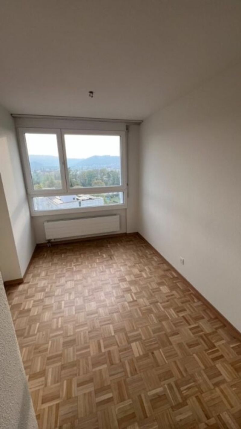 schöne helle 2 1/2 Zimmer Wohnung - 4