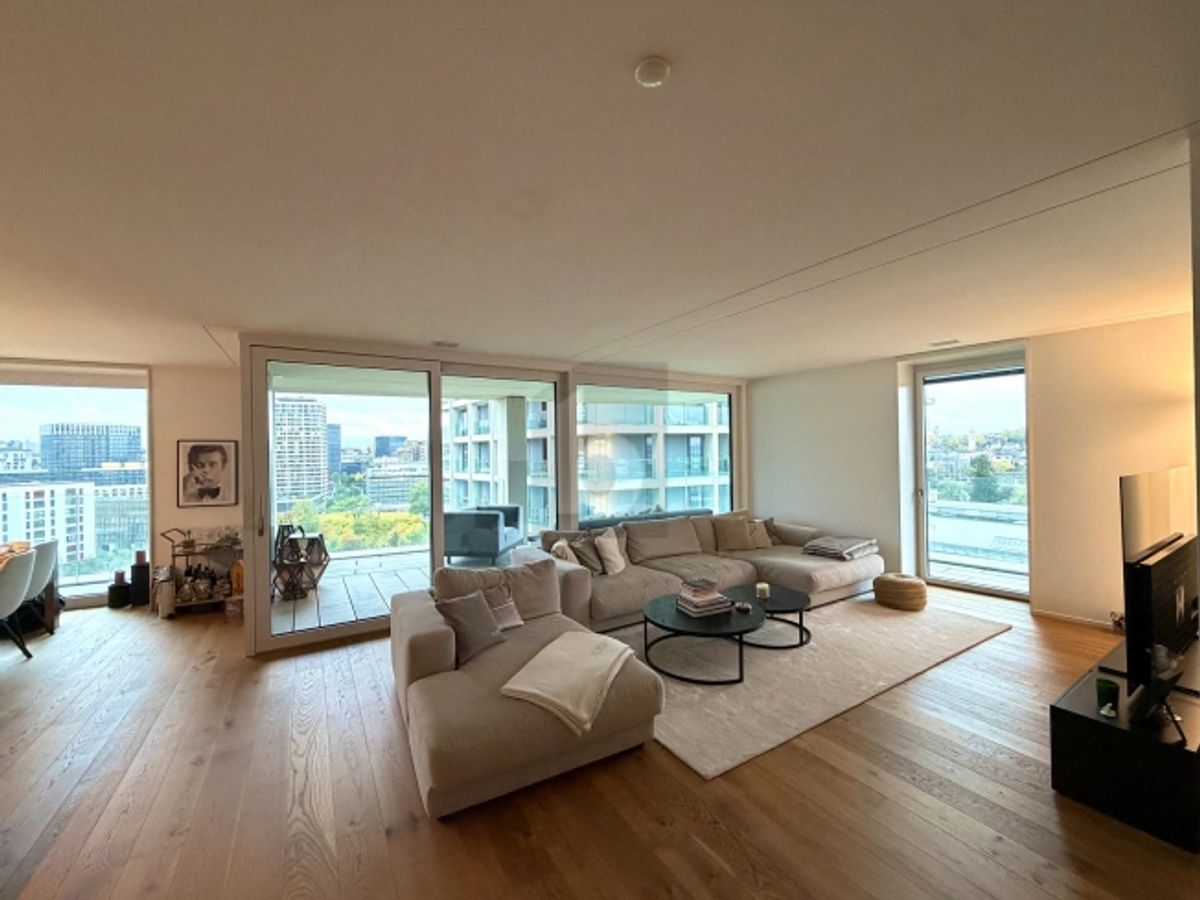 DECKENHOHE FENSTERFRONTEN MIT PANORAMASICHT! - 0