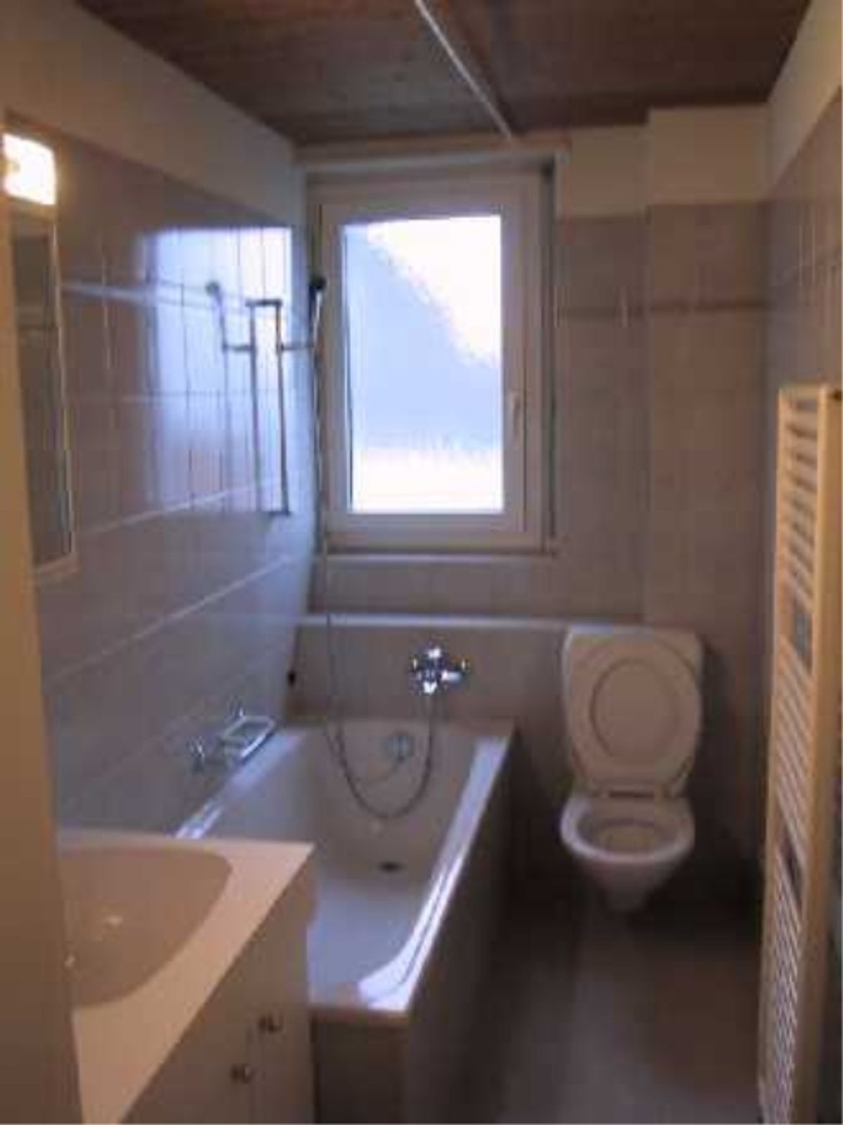 zentral gelegene Wohnung - 2