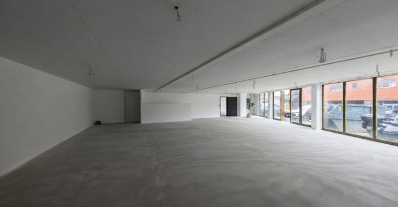 ECHALLENS - 388 m2 de surfaces polyvalentes au coeur du Gros-de-Vaud - 2