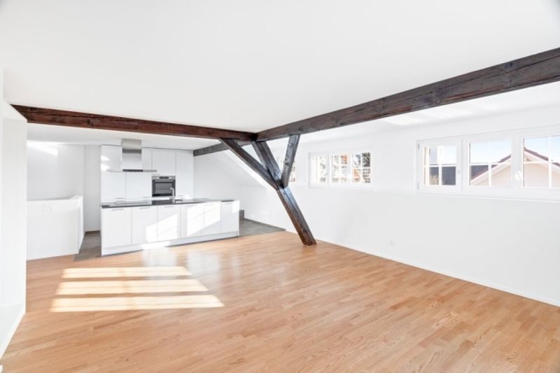 Dachwohnung zum Wohlfühlen - 1