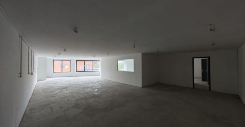 ECHALLENS - 209 m2 de surfaces polyvalentes au coeur du Gros-de-Vaud - 2