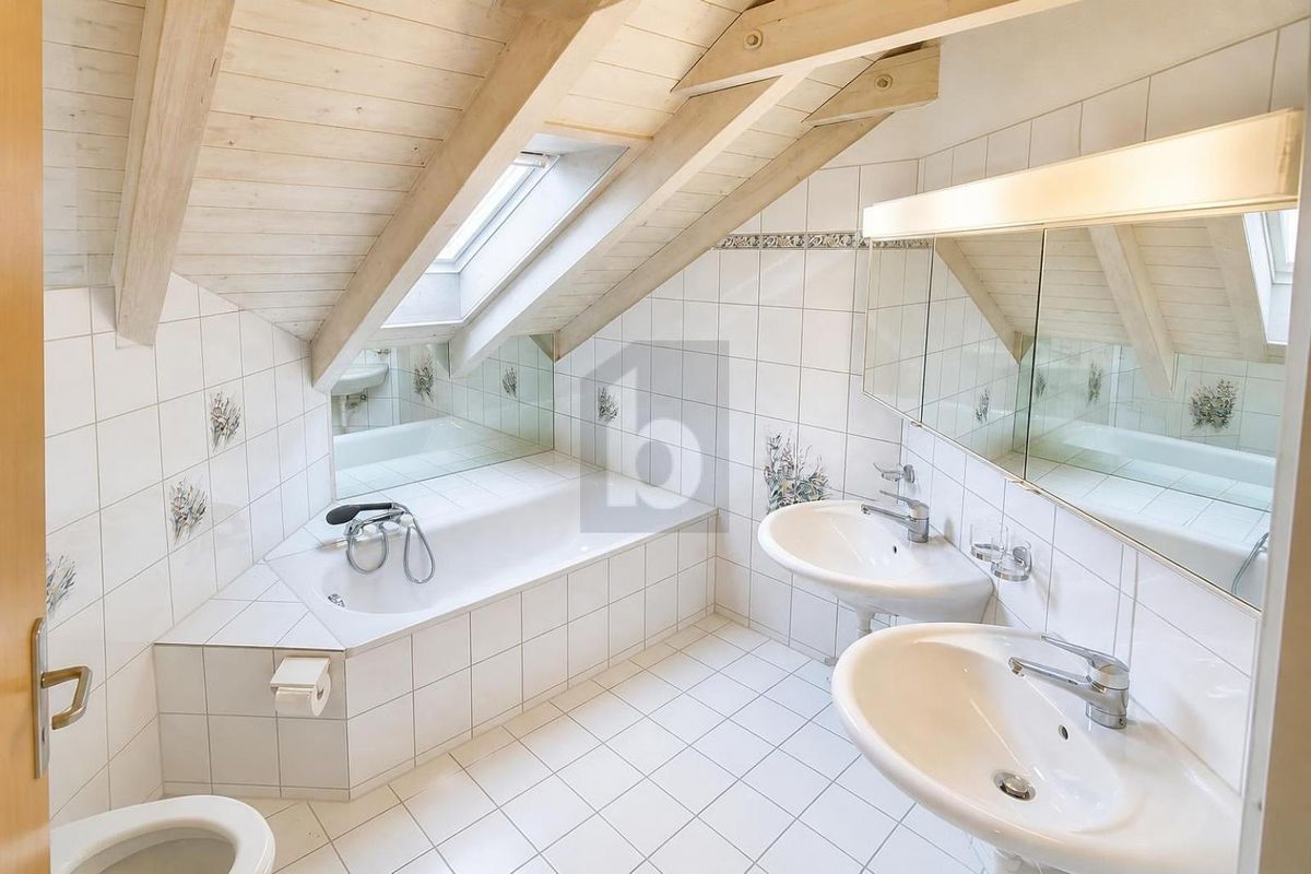 AN RUHIGER LAGE MIT VIEL PRIVATSPHÄRE! - 3
