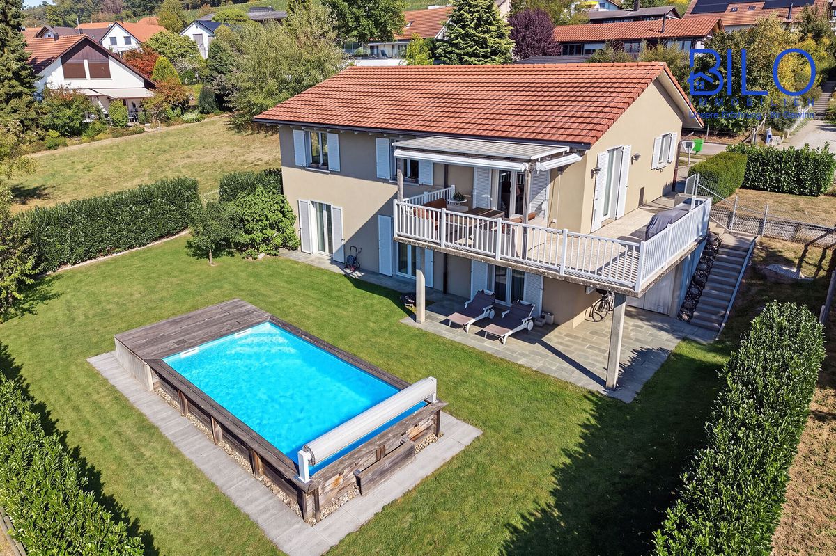 Exklusive 5,5‑Zimmer-Oase: ruhig gelegen mit Weitblick und Pool - 0