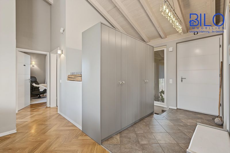 Exklusive 5,5‑Zimmer-Oase: ruhig gelegen mit Weitblick und Pool - 4