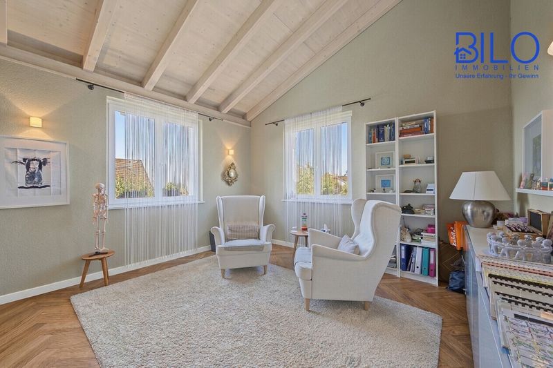 Exklusive 5,5‑Zimmer-Oase: ruhig gelegen mit Weitblick und Pool - 15
