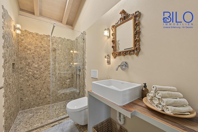 Exklusive 5,5‑Zimmer-Oase: ruhig gelegen mit Weitblick und Pool - 17