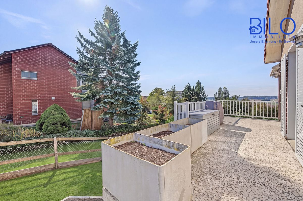 Exklusive 5,5‑Zimmer-Oase: ruhig gelegen mit Weitblick und Pool - 17