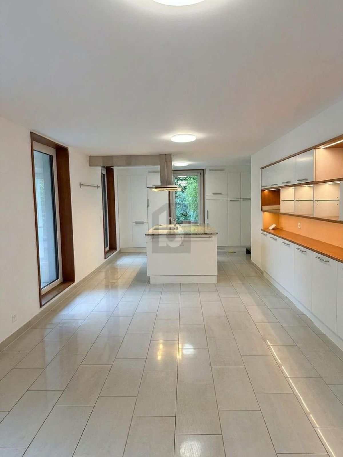 MAGNIFIQUE MAISON AVEC JARDIN PRIVATIF ET VUE - 2