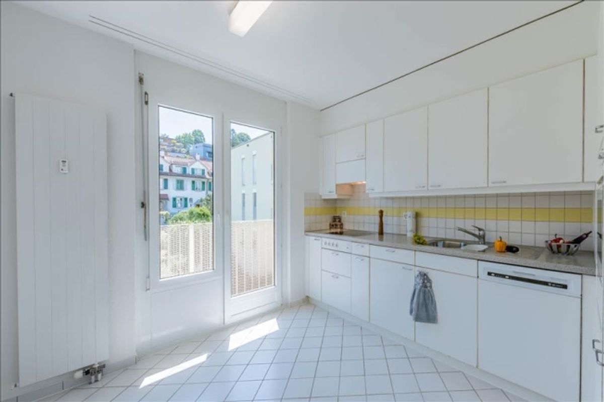 Wunderschöne und grosszügige Wohnung an bester Lage - 3