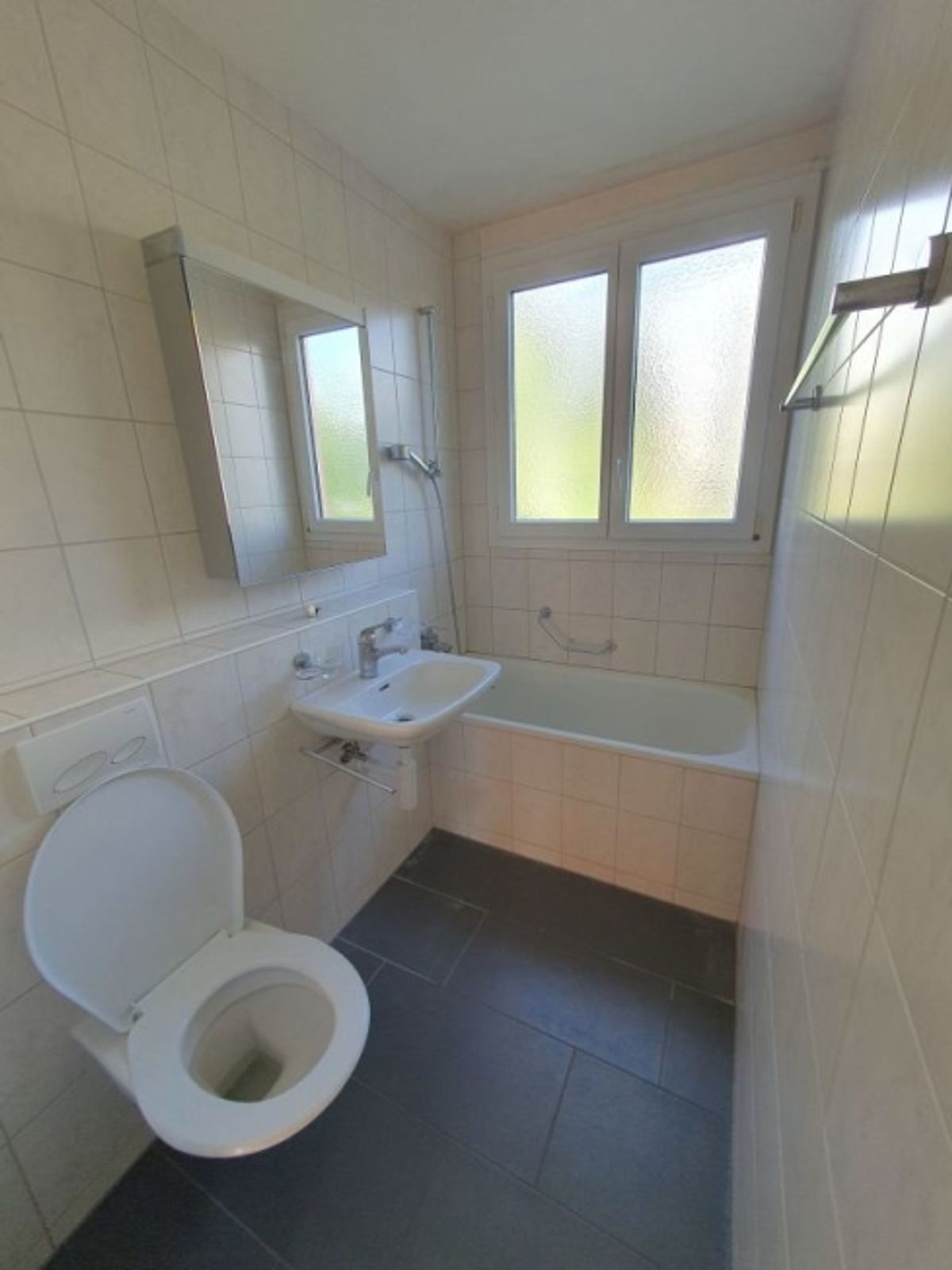 schöne 2.5-zimmer Wohnung im Hochparterre - 7