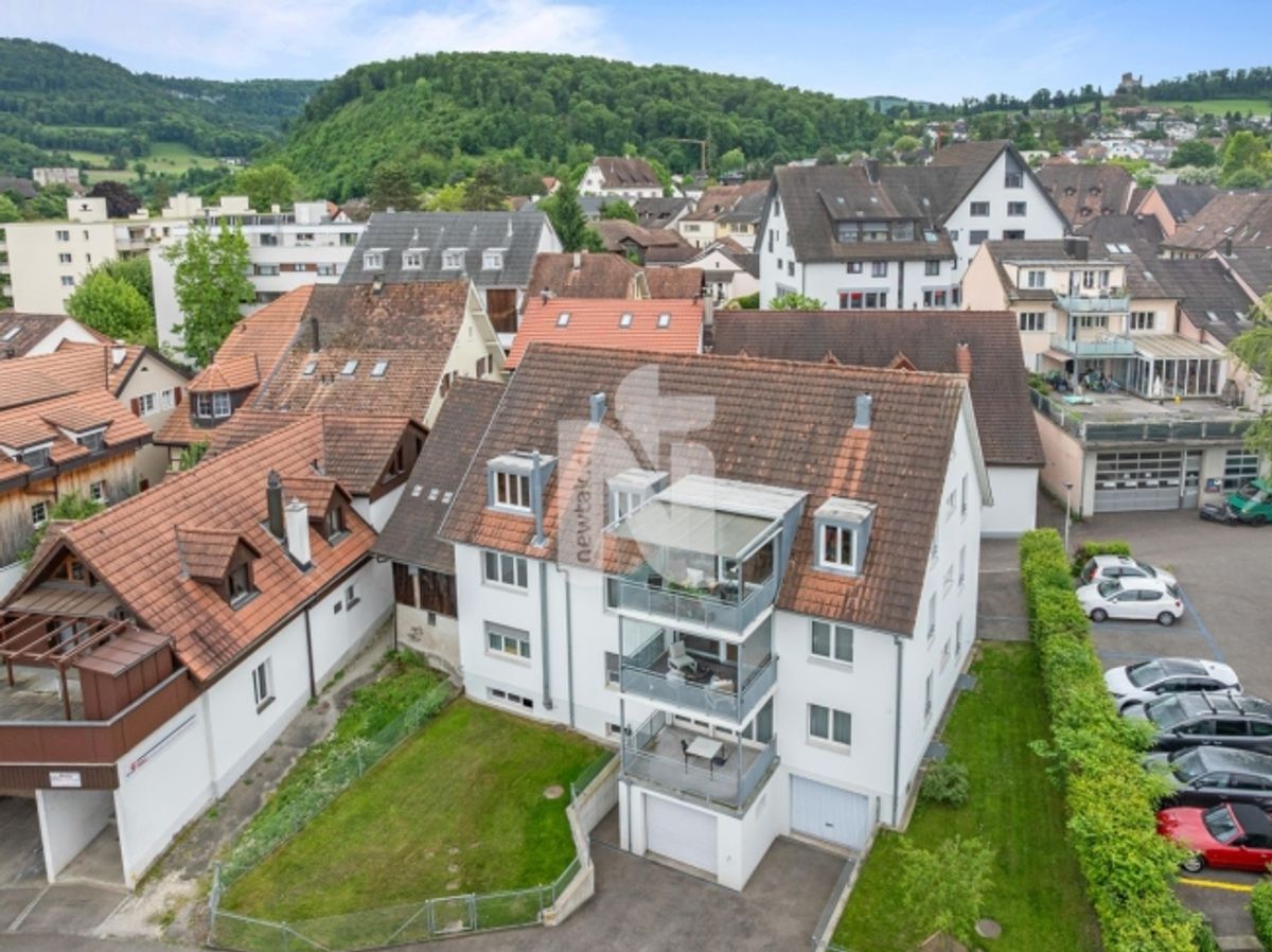 Frisch renovierte Maisonettewohnung im Herzen von Aesch - 0