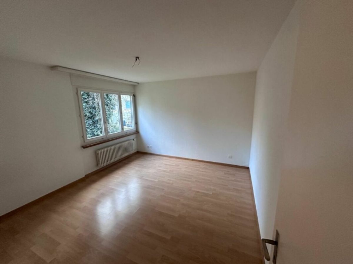 Helle 2 Zimmerwohnung mit Balkon ins Grüne zu vermieten - 4