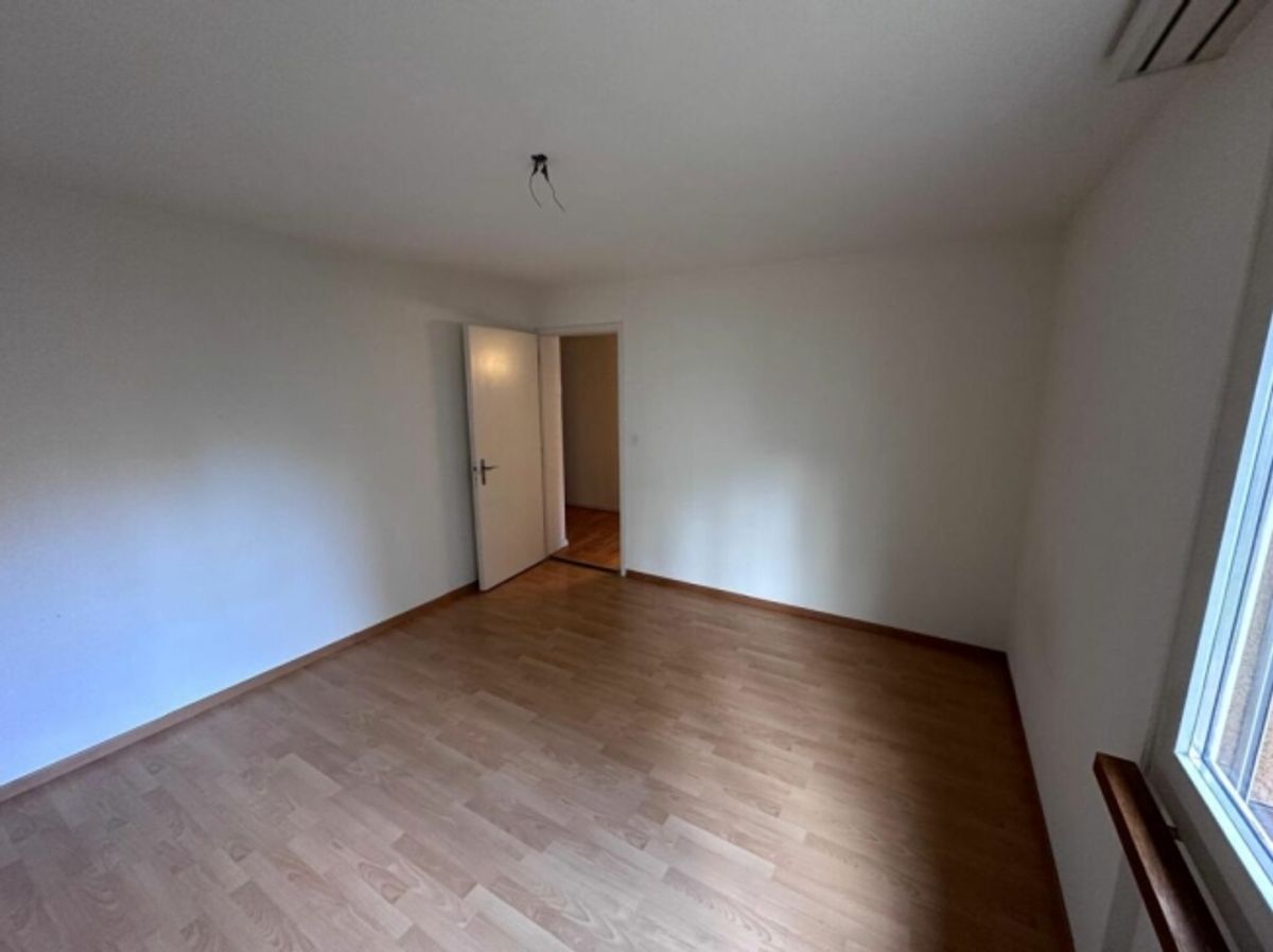 Helle 2 Zimmerwohnung mit Balkon ins Grüne zu vermieten - 5