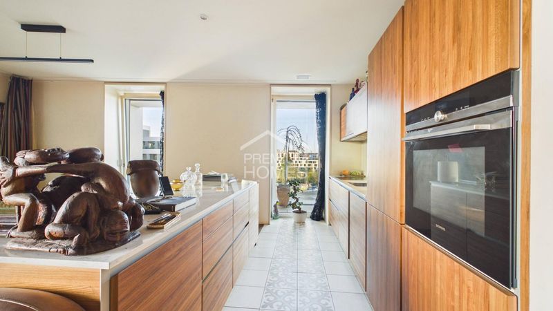 Own the Skyline in Oerlikon - Your Move! - 4