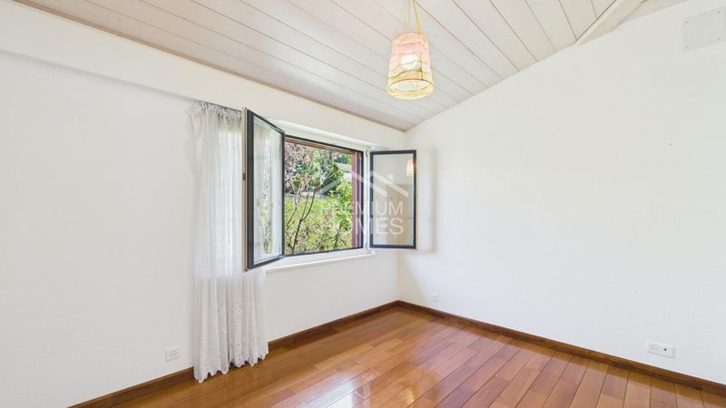 À Courrendlin: Vue, caractère &amp; revenu locatif - 9